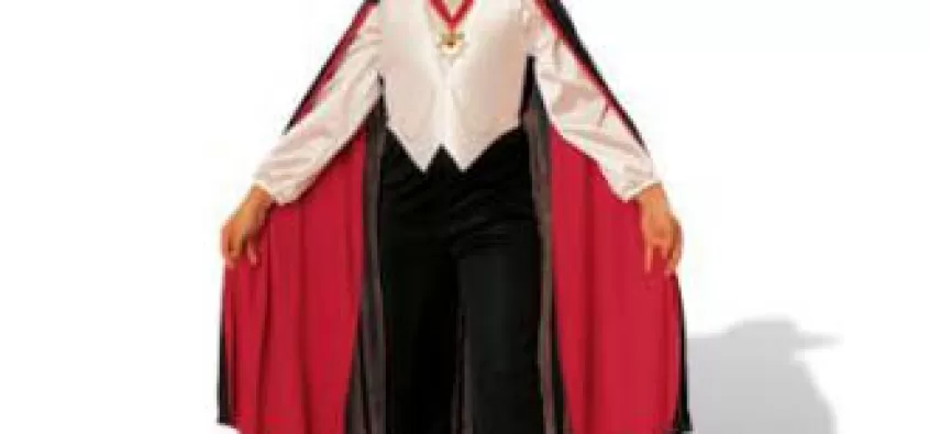 Costume di Halloween fai da te: Dracula